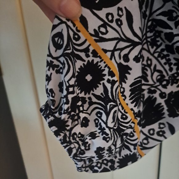 Susan Graver women's tie neck floral print long sleeve top Sz L - Picture 4 of 8